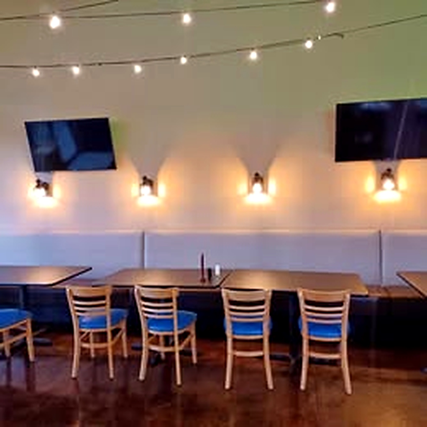 Commercial TVs and lighting
